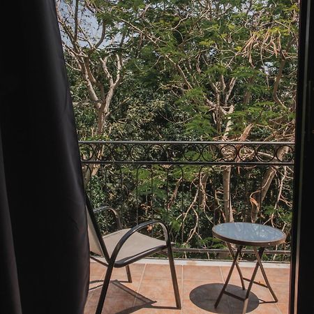 Che Suites Playa Adults Only Playa del Carmen Room photo